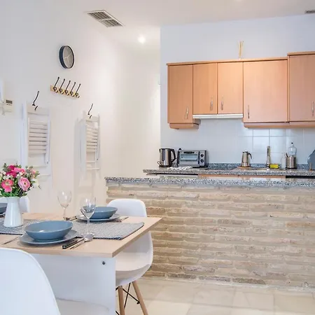 Riverside Triana Apartment