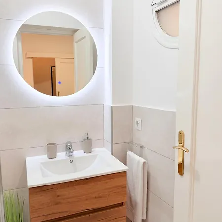 Apartment Riverside Triana *